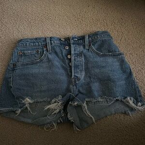 Levi’s 501 original fit high rise women’s shorts